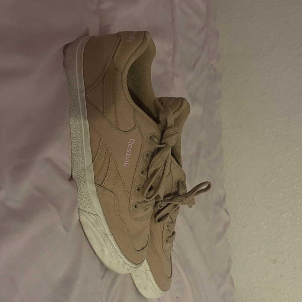 Reebok Beige and White Casual Sneakers